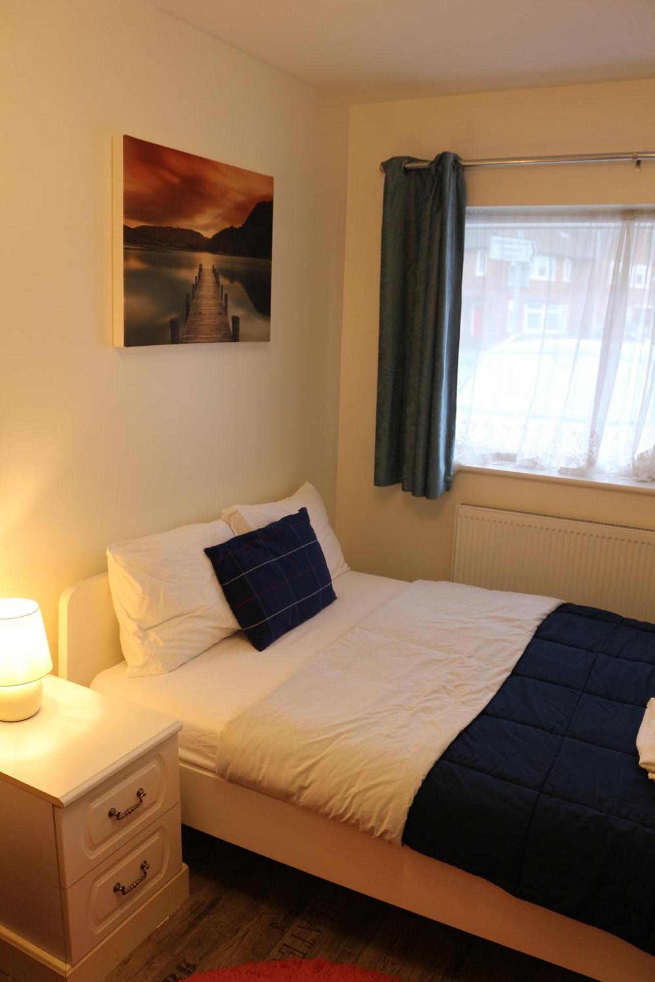 Ensuite Master Bedroom, Private Bathroom, Inside Family Home, Walking Distance To Harry Potter Studios Watford  Esterno foto